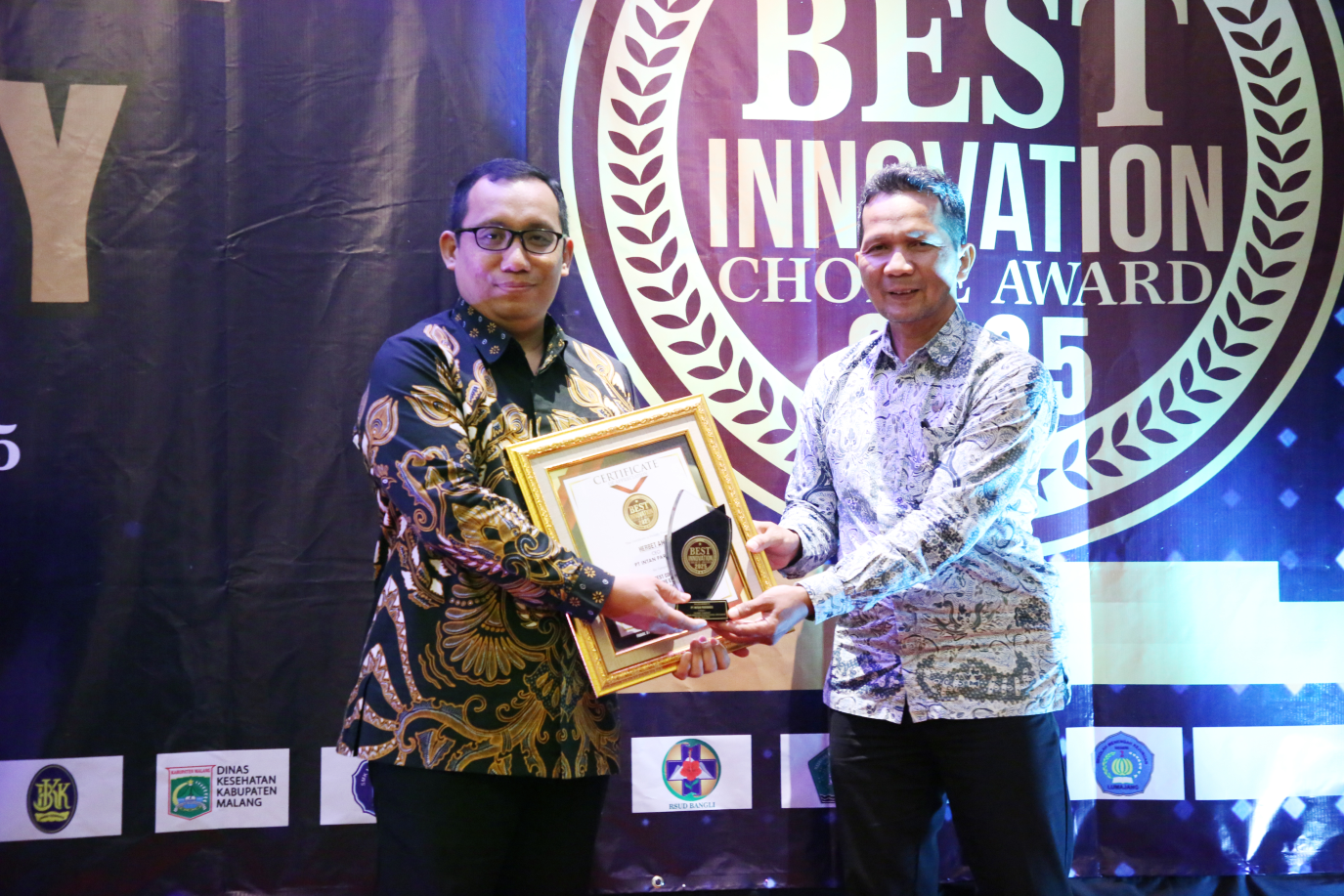 Intan Pariwara Raih Penghargaan “The Best Company in Supporting Innovative Educational Resources”